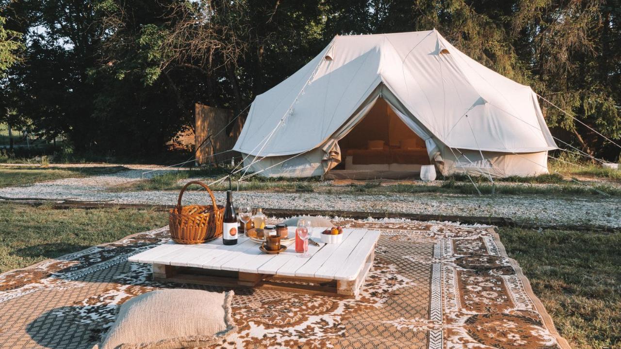 Bozsky Glamp Hotel วาลติตซา ภายนอก รูปภาพ